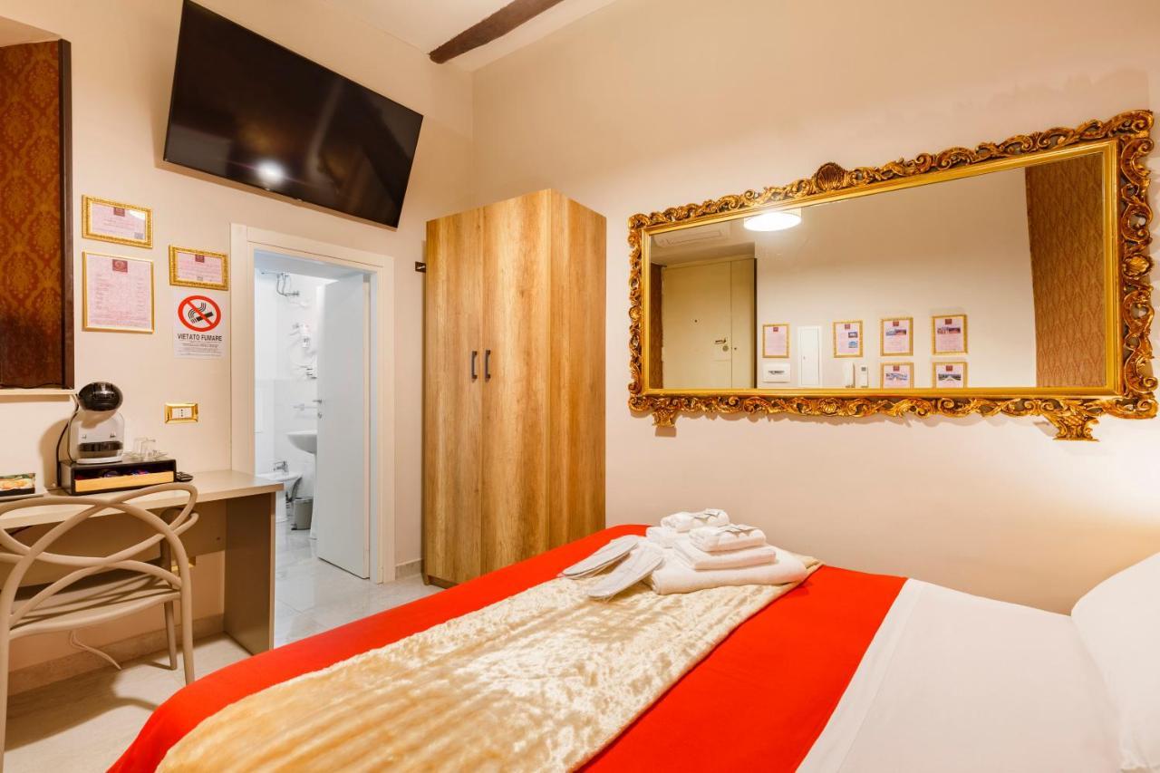 Spinacorona Room Naples Exterior photo